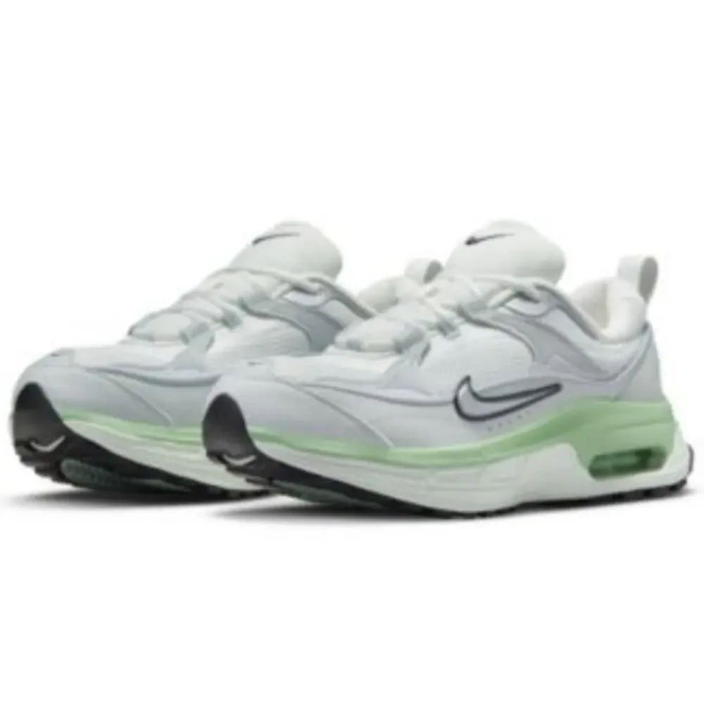 Nike Women's Air Max Bliss Next Nature‎ Casual Shoes Size 9.5 White/Silver/Green